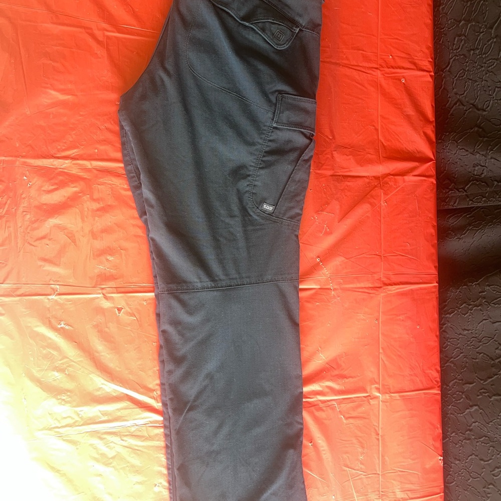 5.11 Tactical Pants Womens Size 12 Regular Navy Utility Cargo Work Outdoor - Picture 6 of 10